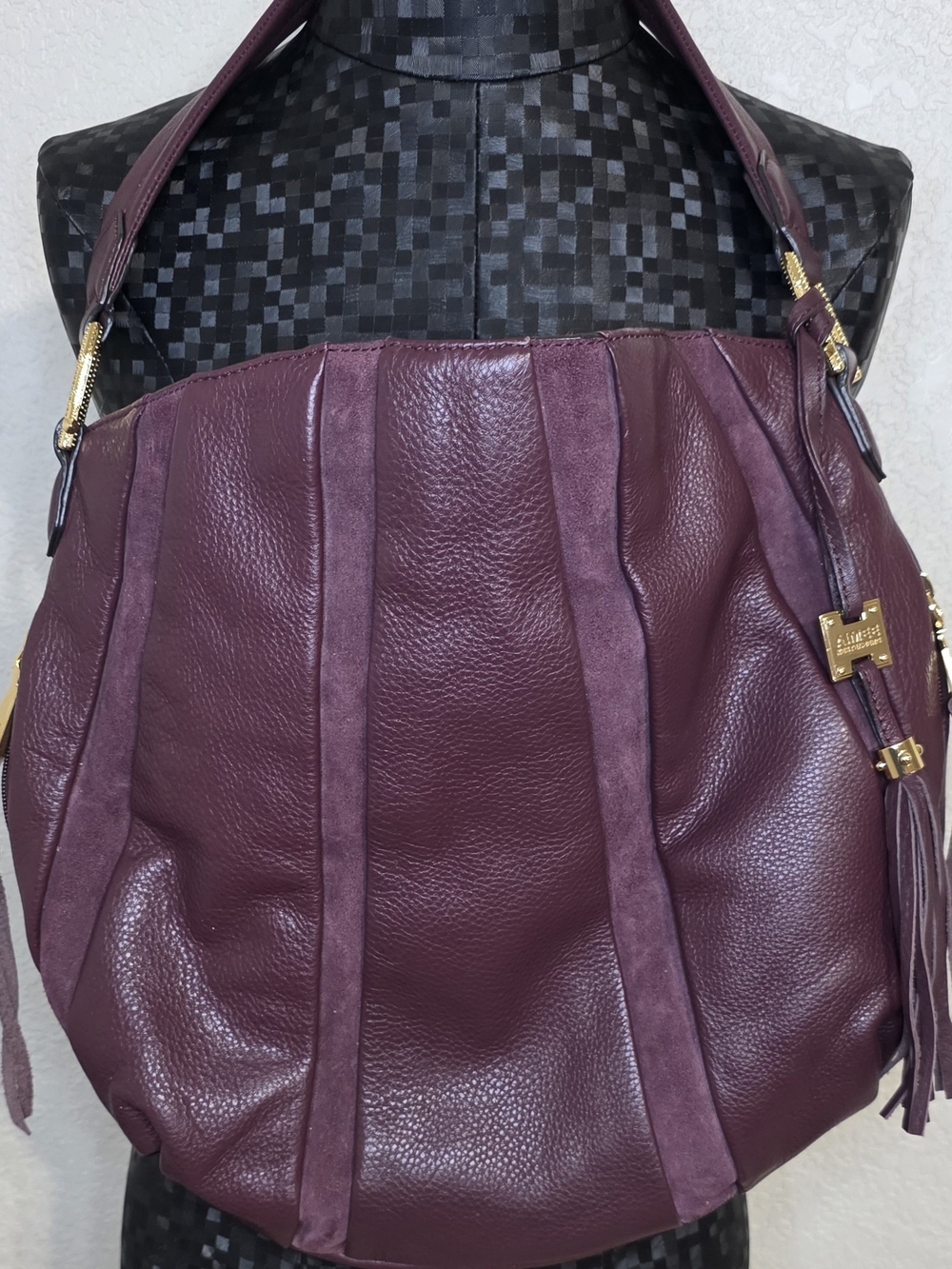 Women's Leather Shoulder Bag in Deep Burgundy